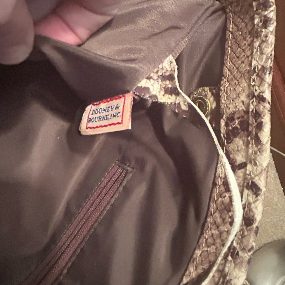 Designer Dooney & Bourke Snakeskin Pattern Cindy Tote Bag in Brown New - Picture 15 of 16